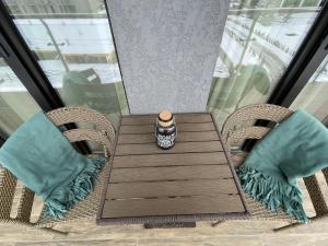 Snow Pine Suite - 4 Star Resort的休息区