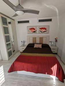 Posteľ alebo postele v izbe v ubytovaní APARTAMENTO GALTOR 6