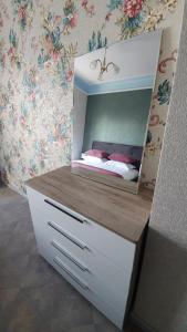Postel nebo postele na pokoji v ubytování JINJOTEL Gyumri