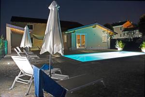 The swimming pool at or close to Agriturismo Casa Matilde
