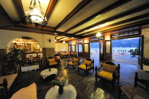 Restaurace v ubytování Mirini Hotel
