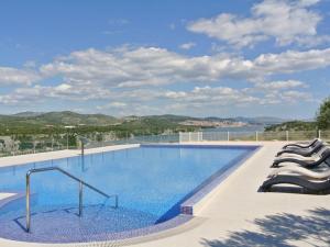 Bazén v ubytování Hotel Panorama nebo v jeho okolí