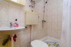 Koupelna v ubytování Apartments Rašica Molunat