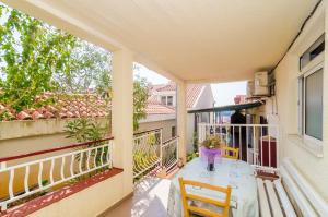 Balkón nebo terasa v ubytování Apartments Rašica Molunat
