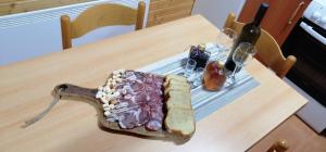 Essen im Ferienhaus oder in der Nähe