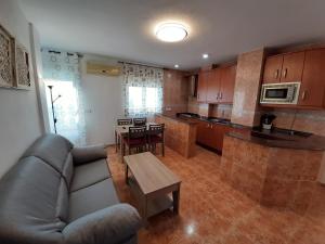 Kuchyň nebo kuchyňský kout v ubytování ALOJAMIENTO LA TERRAZA DE LUIS