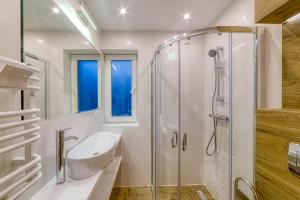 Łazienka w obiekcie APARTAMENTY NA SKARPIE