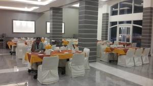 Restaurace v ubytování Sangam Hotel, Thanjavur