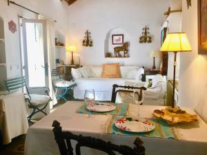 Posedenie v ubytovaní CASA LA FUENTE D Casas Vejer Debra