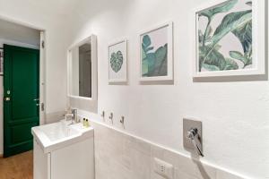 Ванная комната в Porta Venezia Modern Loft - The Green Door