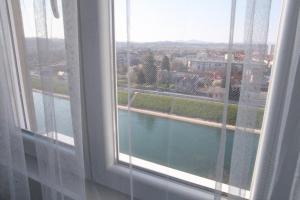Fotografie z fotogalerie ubytování Apartman RIVERVIEW v destinaci Karlovac