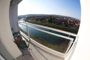 Fotografie z fotogalerie ubytování Apartman RIVERVIEW v destinaci Karlovac