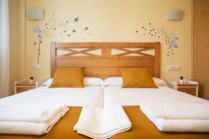 Fotografie z fotogalerie ubytování HOSTAL LA GRANJA ** v destinaci Palazuelos de Eresma + 37 fotografií