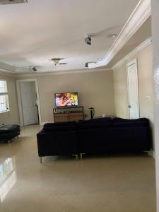 House hostel world connect