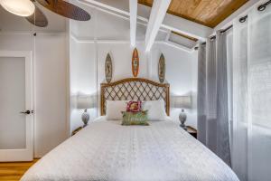 En eller flere senge i et værelse på Princeville Mauna Kai 9 + 33 billeder