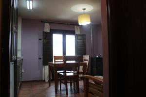 Fotografie z fotogalerie ubytování Apartamentos NOGUERA de ALBARRACÍN v destinaci Noguera de Albarracin