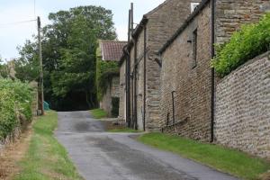 Gallery image of Larch Cottage, Ruston dog friendly with hot tub in Scarborough