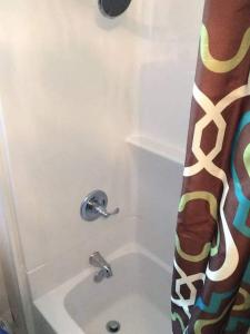 Gallery image of Two Lower Level Apartments AC Downtown Walkable in Traverse City +14 photos