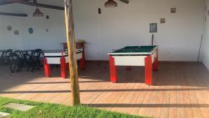 Kemudahan pingpong di Pousada dos Duques atau berdekatan
