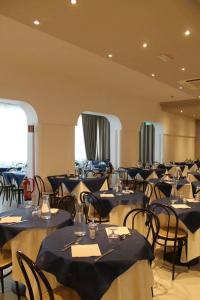 En restaurant eller et andet spisested på Hotel Sant'Elena