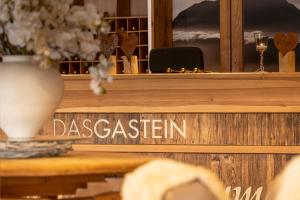 Zdjęcie z galerii obiektu Hotel Das Gastein - ganzjährig inklusive Alpentherme Gastein & Sommersaison inklusive Gasteiner Bergbahnen w mieście Bad Hofgastein