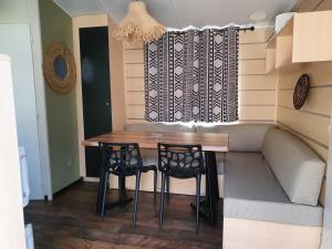 Posezení v ubytování CAMPING & SPA CAP SOLEIL