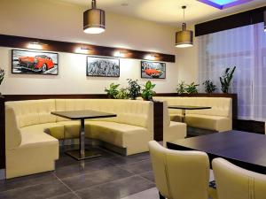 Część wypoczynkowa w obiekcie Hotel Aquarius Restaurant Wellness Spa