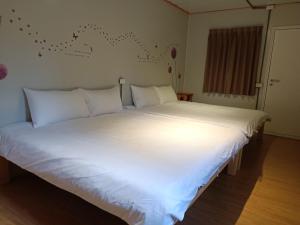 Gallery image of 556 Homestay in Danei