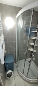 Ένα μπάνιο στο Maison 3 pièces 5-7pers Vue sur port, garage, clim +22 φωτογραφίες