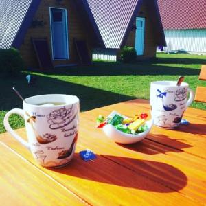 Příslušenství pro přípravu čaje a kávy v ubytování Cottage Borje