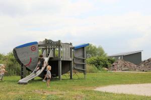 Zona de juegos infantil en Siblu camping Lauwersoog
