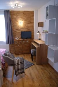 Kuchyň nebo kuchyňský kout v ubytování Hotel Schweizerhof