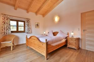 Postel nebo postele na pokoji v ubytování Ferienhaus Zechmeister + 9 fotografií