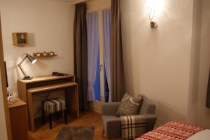 Postel nebo postele na pokoji v ubytování Hotel Schweizerhof