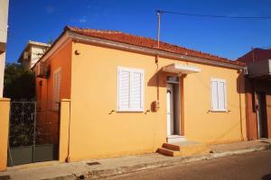 The building in which the holiday home is located