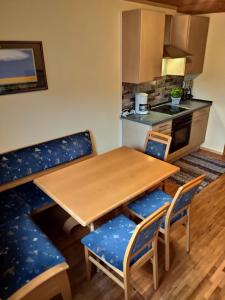 Fotografia z galérie ubytovania Gästehaus Dürnberger - Klein, aber fein - Gemütliche Zimmer in ruhiger, idyllischer Lage v destinácii Molln