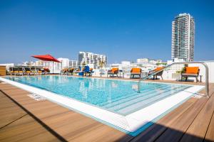 The swimming pool at or close to Berkeley Park MGallery Hotel Collection