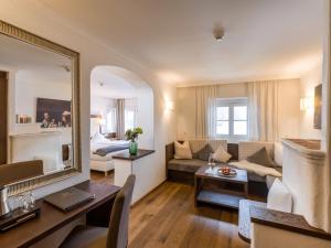 Istumisnurk majutusasutuses Hotel Gasthof Blaue Quelle