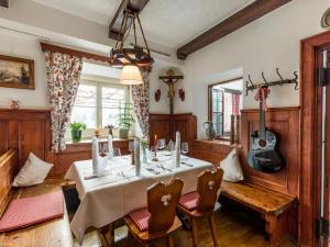 Istumisnurk majutusasutuses Hotel Gasthof Blaue Quelle