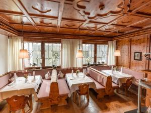 Istumisnurk majutusasutuses Hotel Gasthof Blaue Quelle