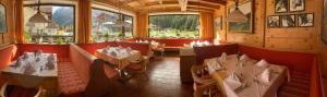 Posezení v ubytování Hotel Zirbenhof