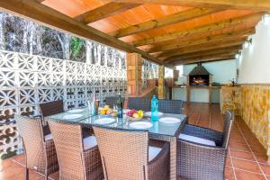 Restoranas ar kita vieta pavalgyti apgyvendinimo įstaigoje Villa Alegria - Option of Heated Pool - Sleeps 8