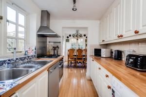 Gallery image of Cosy Victorian Terrace house in Jericho in Oxford