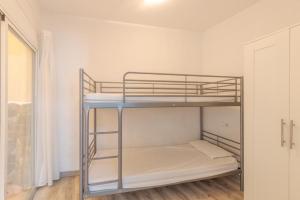 Posteľ alebo postele v izbe v ubytovaní Beautiful flat with balcony and wifi in Málaga Center