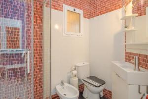 Kúpeľňa v ubytovaní Beautiful flat with balcony and wifi in Málaga Center