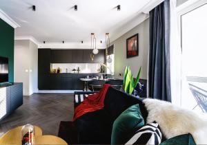 Część wypoczynkowa w obiekcie Apartamenty Flat White Obywatelska 49