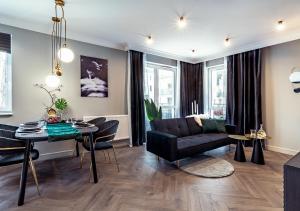 Część wypoczynkowa w obiekcie Apartamenty Flat White Obywatelska 49
