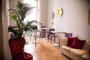Posedenie v ubytovaní B&B Dimora Sassetti 6