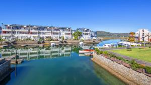 Gallery image of Thesen Island Holiday House in Knysna