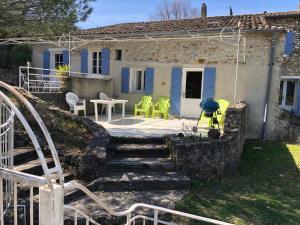 Photo de la galerie de l'établissement Gîtes Lou Pataclet, à Charols 40 autres photos